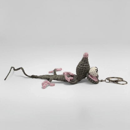 Niedlicher Großaugen-Maus-Häkel-Schlüsselanhänger