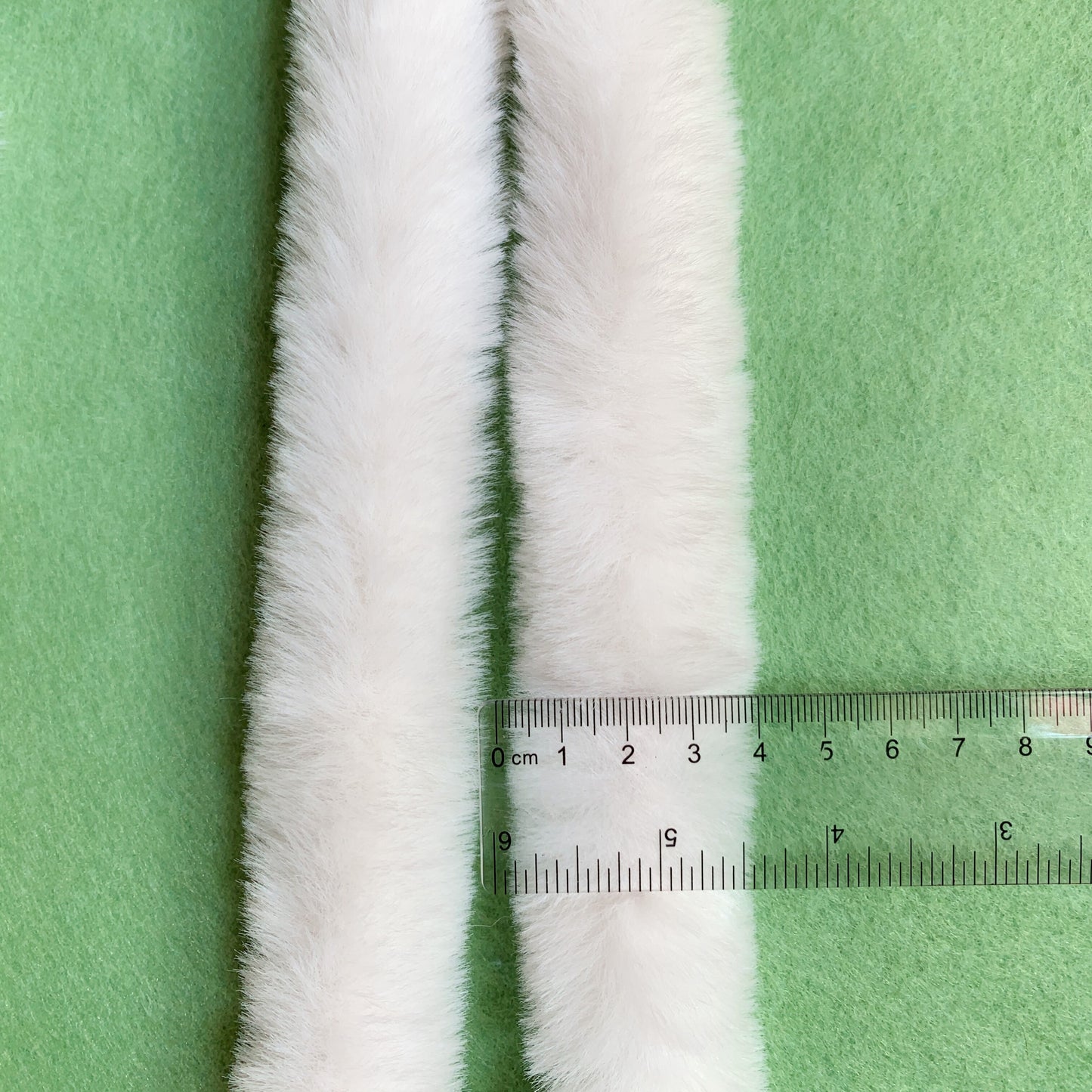 2pcs 40mm Faux Rabbit Fur Pipe Cleaners: DIY Dog & Rabbit Craft Supplies