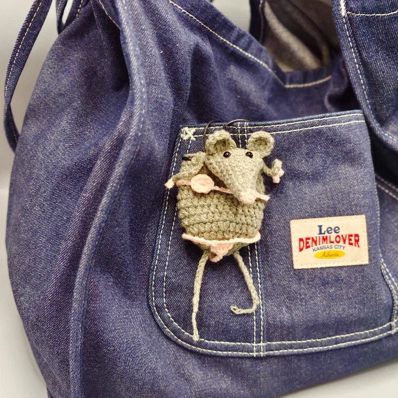Handgemachte Häkel-Kopfhörerhülle mit niedlicher Maus