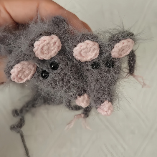 Funny Rat Crochet Charm (Pre-order)